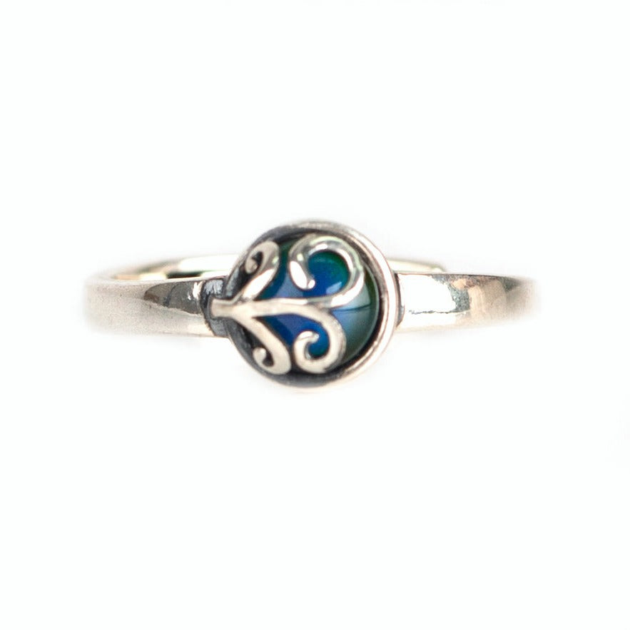 Dainty Sterling Silver Mood Ring (color changing) – LE Jewelry Designs